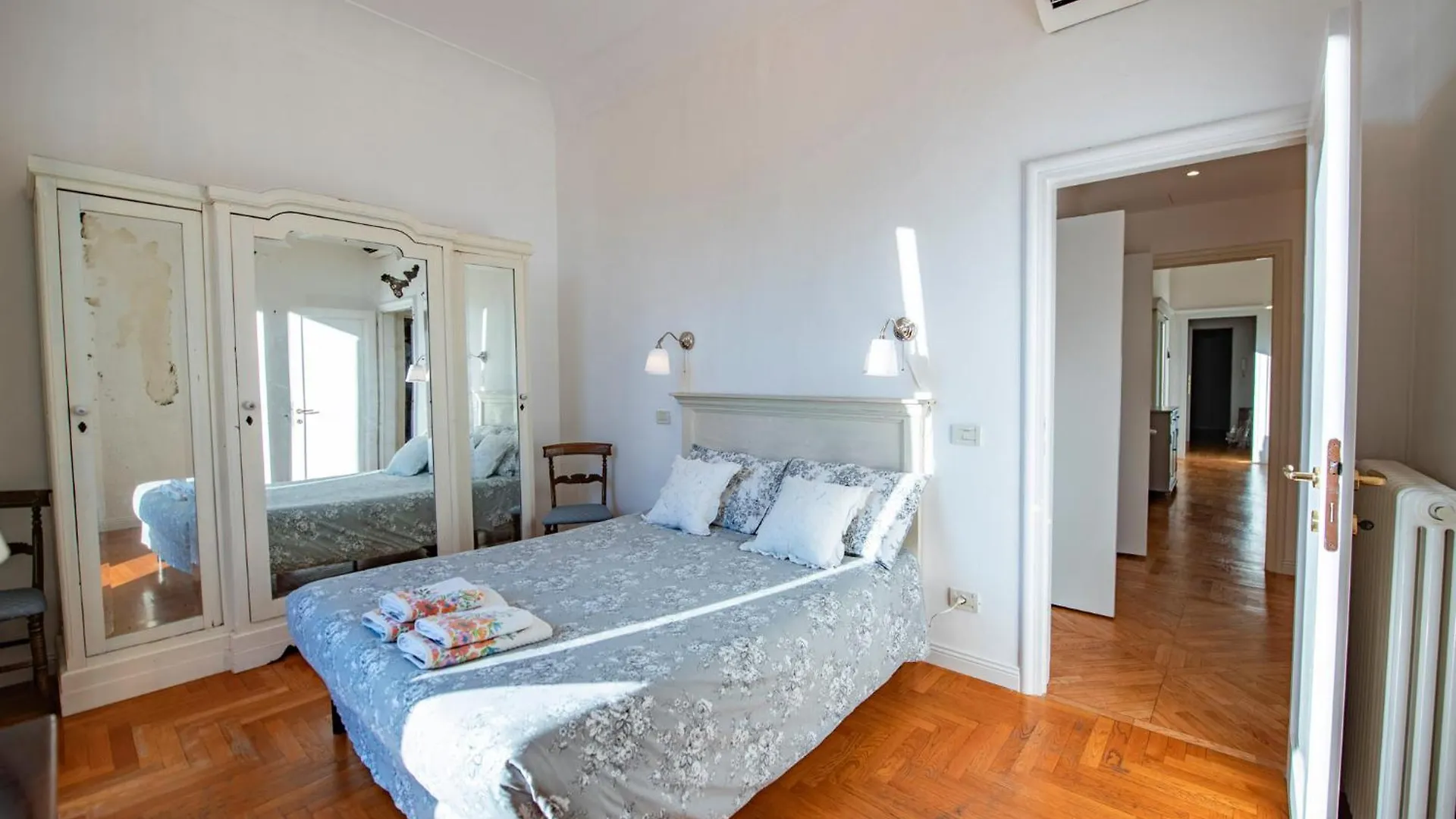 Romantic And Charming Apartments Florence